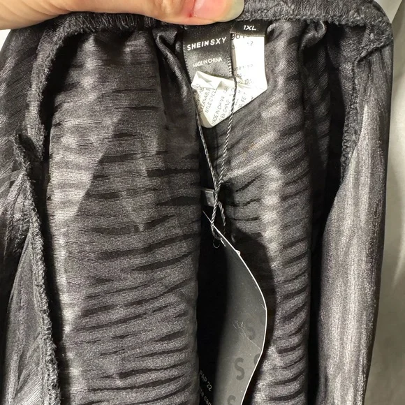 2 for $15// SHEIN Black Backless Drape Dress - Picture 5 of 5